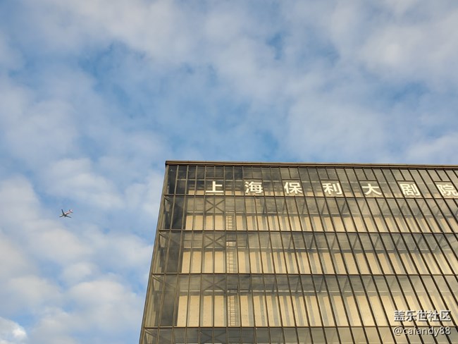 商務也能時尚-W20簡評 商務也能時尚-W20簡評