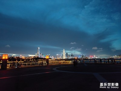深圳