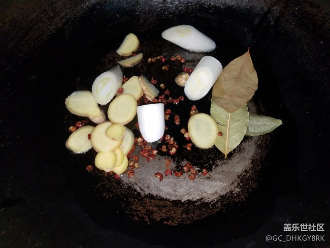 【誘惑夜宵】+香辣小龍蝦