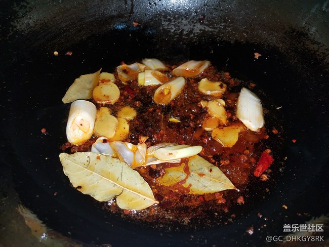 【誘惑夜宵】+香辣小龍蝦