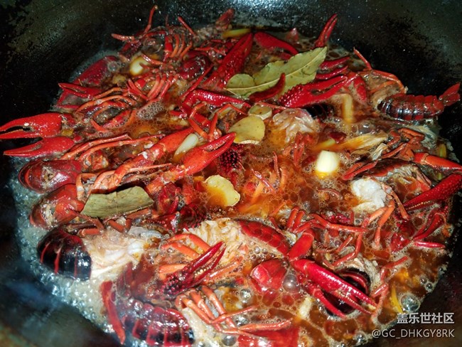 【誘惑夜宵】+香辣小龍蝦