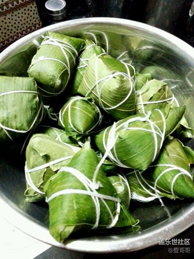 【端午美食】端午節(jié)的臘肉粽子太美味