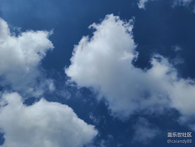 激進(jìn)的超旗艦機(jī)皇-三星Galaxy S20 Ultra用后感