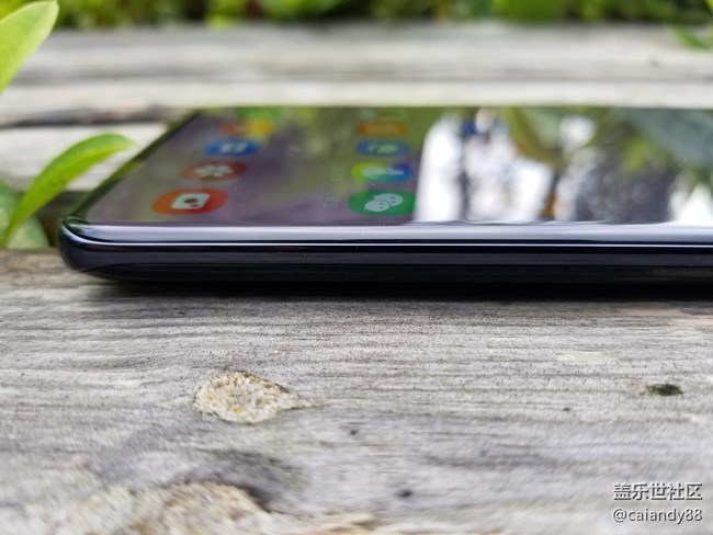 激進(jìn)的超旗艦機(jī)皇-三星Galaxy S20 Ultra用后感