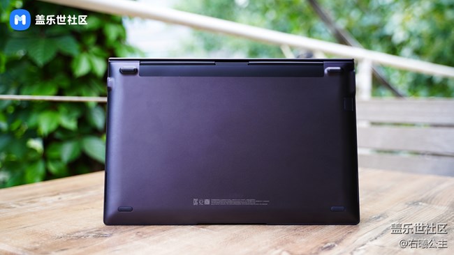 顏值與內(nèi)在兼修! 三星Galaxy Book S美圖賞