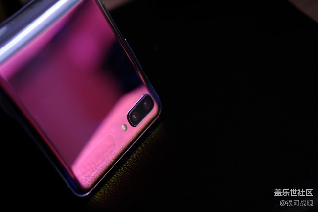 嘿，你的粉餅盒。Galaxy Z  Flip體驗分享。