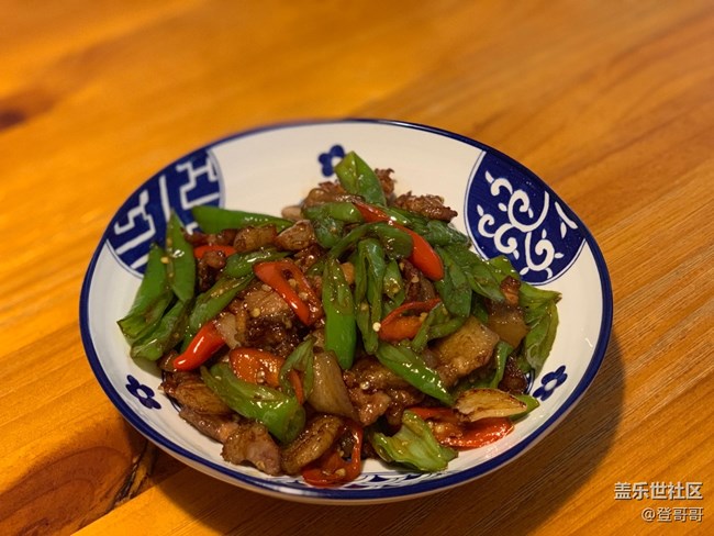 【學做家常菜】自學特能下飯的辣椒炒肉 【學做家常菜】自學特能下飯的辣椒炒肉