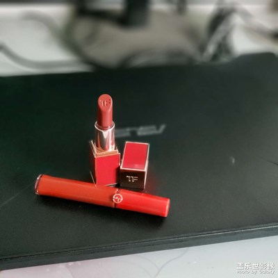 雖然三星打游戲不行，拍照還在可以的