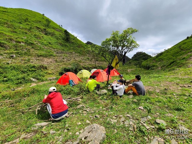 帶著三星S20翻山越嶺