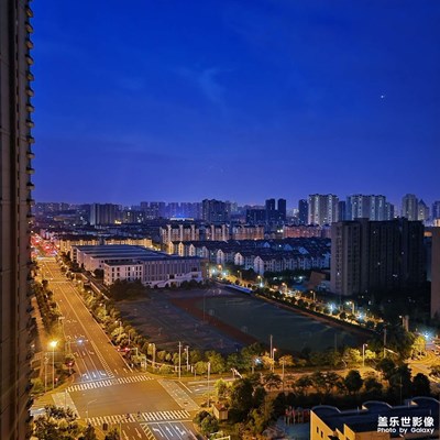 凌晨四點半
