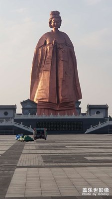 孟母銅像