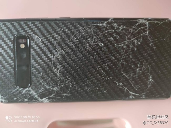 S10+玻璃后膜碎了，維修要多少錢？