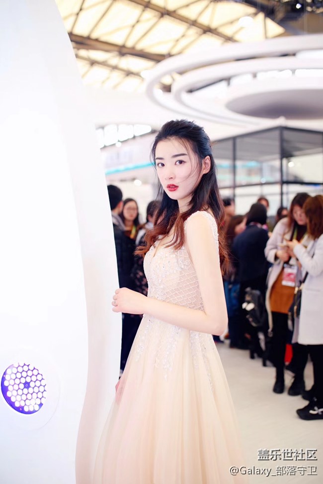 三星旗艦體驗(yàn)店（外灘）外拍活動(dòng)