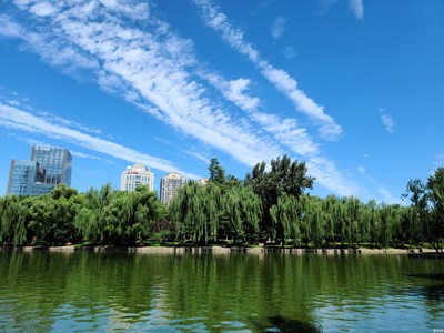 【發(fā)現(xiàn)生活發(fā)現(xiàn)美】+雨后的北京