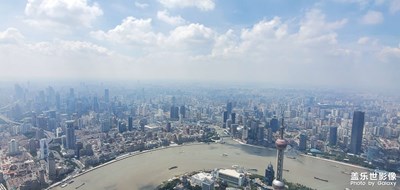 登上海中心，感受上海大發(fā)展