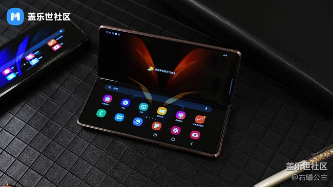 旨在改變未來形態(tài) 三星Galaxy Z Fold2 5G美圖賞 旨在改變未來形態(tài) 三星Galaxy Z Fold2 5G美圖賞