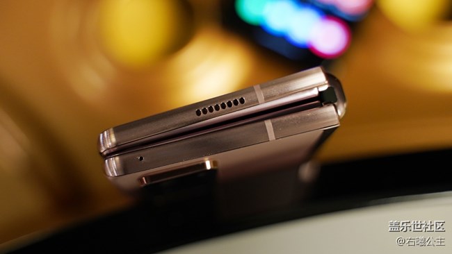 開合之間探索無限可能性 三星Galaxy Z Fold2 5G評測 開合之間探索無限可能性 三星Galaxy Z Fold2 5G評測