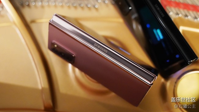 開合之間探索無限可能性 三星Galaxy Z Fold2 5G評測 開合之間探索無限可能性 三星Galaxy Z Fold2 5G評測