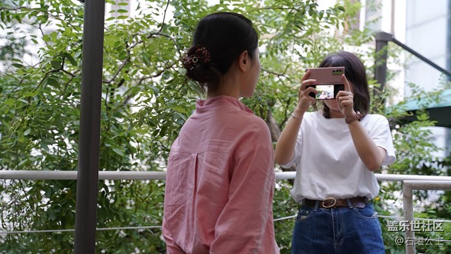 開合之間探索無限可能性 三星Galaxy Z Fold2 5G評測 開合之間探索無限可能性 三星Galaxy Z Fold2 5G評測