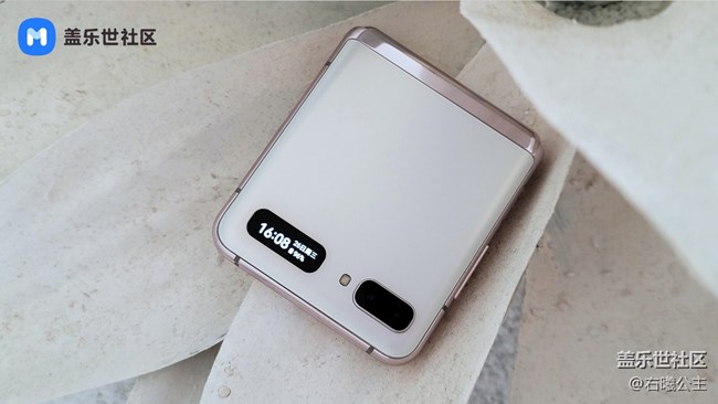 純潔無暇，至白至美！三星Galaxy Z Flip 5G秘境白美圖賞