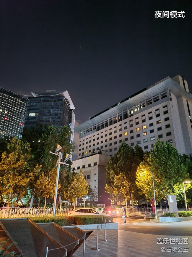 開合之間探索無限可能性 三星Galaxy Z Fold2 5G評測 開合之間探索無限可能性 三星Galaxy Z Fold2 5G評測