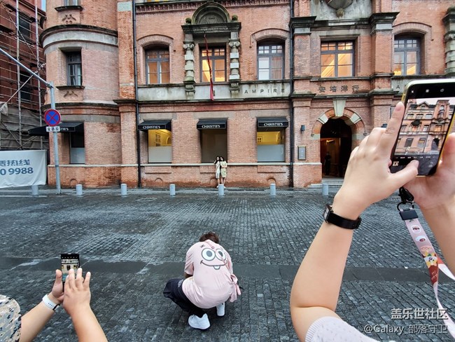 首銷日的外灘，秋雨后的外拍