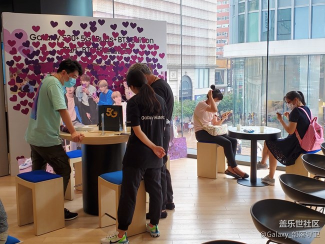 首銷日的外灘，秋雨后的外拍