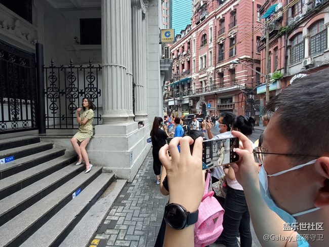首銷日的外灘，秋雨后的外拍