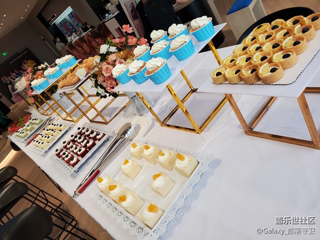 首銷日的外灘，秋雨后的外拍