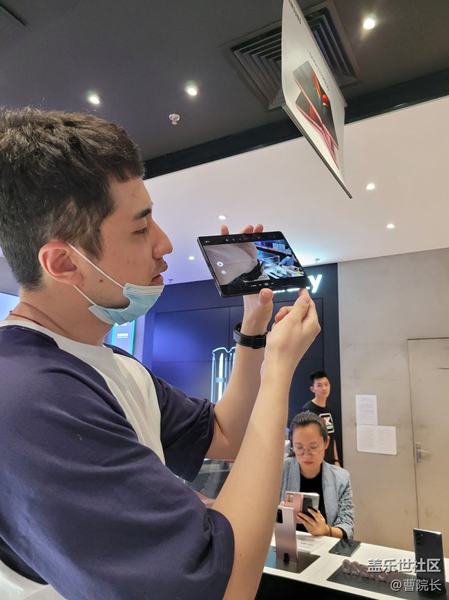 臨近預(yù)約日，北京星部落搶險(xiǎn)體驗(yàn)Galaxy Fold2 5G
