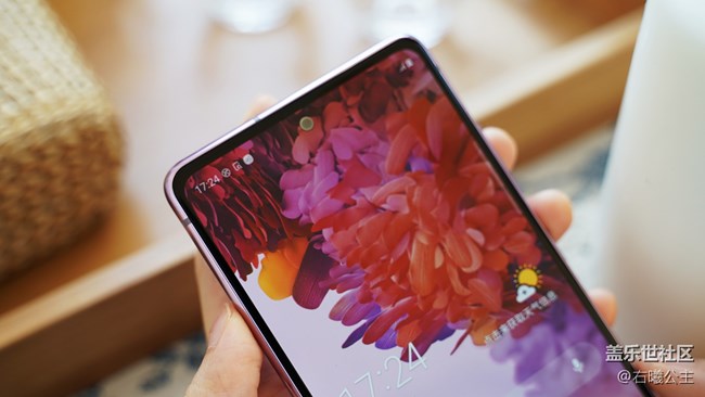 靚麗炫彩 內(nèi)外兼修 三星Galaxy S20 FE 5G美圖賞 靚麗炫彩 內(nèi)外兼修 三星Galaxy S20 FE 5G美圖賞