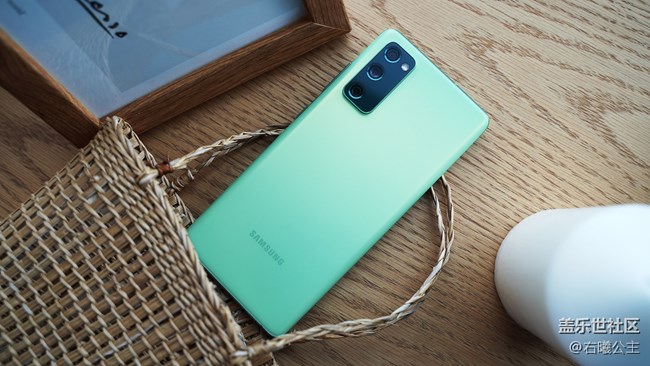 靚麗炫彩 內(nèi)外兼修 三星Galaxy S20 FE 5G美圖賞 靚麗炫彩 內(nèi)外兼修 三星Galaxy S20 FE 5G美圖賞