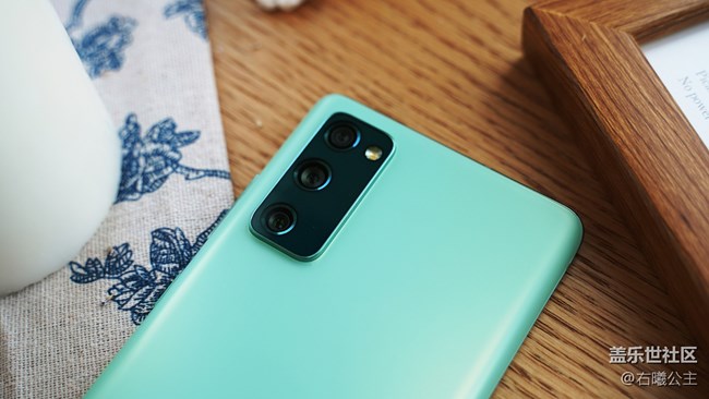 靚麗炫彩 內(nèi)外兼修 三星Galaxy S20 FE 5G美圖賞 靚麗炫彩 內(nèi)外兼修 三星Galaxy S20 FE 5G美圖賞