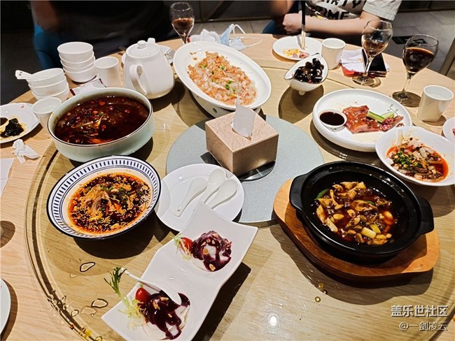 產(chǎn)品驚艷——三星Galaxy Z Fold2體驗(yàn)暨線下聚會活動回顧