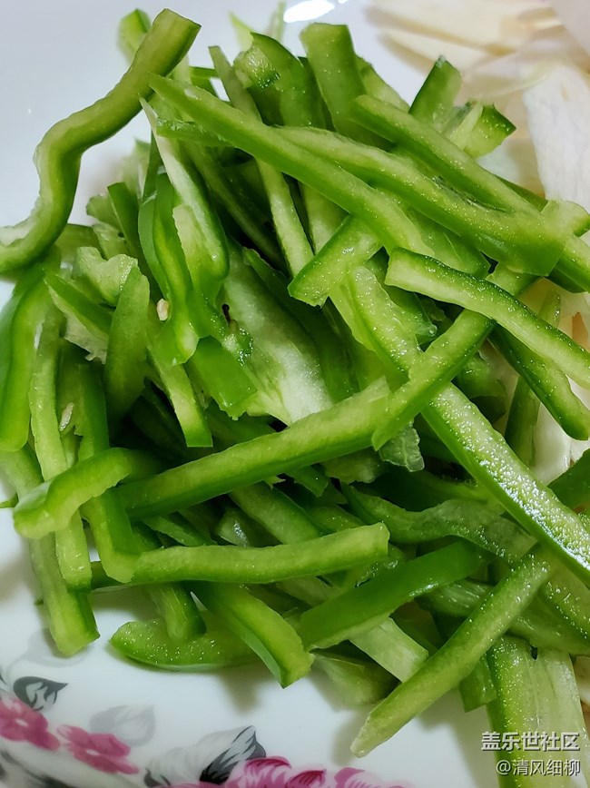 【家常菜的小技巧】+土豆絲不脆發(fā)黑還粘鍋你沒做好這幾步