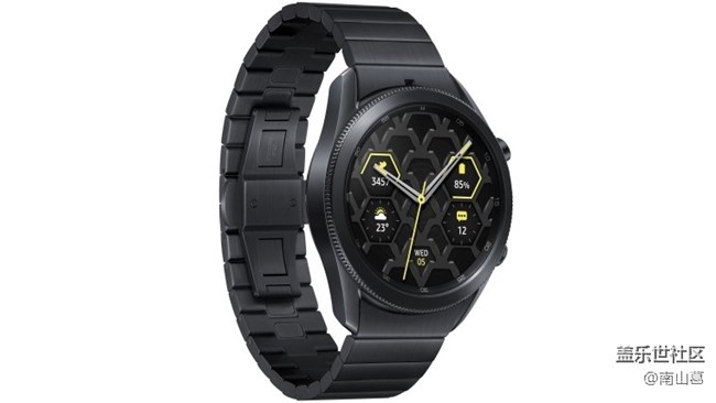鈦合金版WATCH3 的金屬表帶是什么材料？
