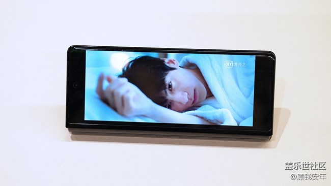 三星Galaxy Z Fold2 5G多角度旋停的隱藏功能（一）