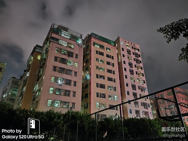 朋友說某果夜拍很好，我用S20U拍給他看，他閉嘴了。