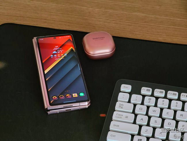 三星Galaxy Z Fold 2 5G 開箱