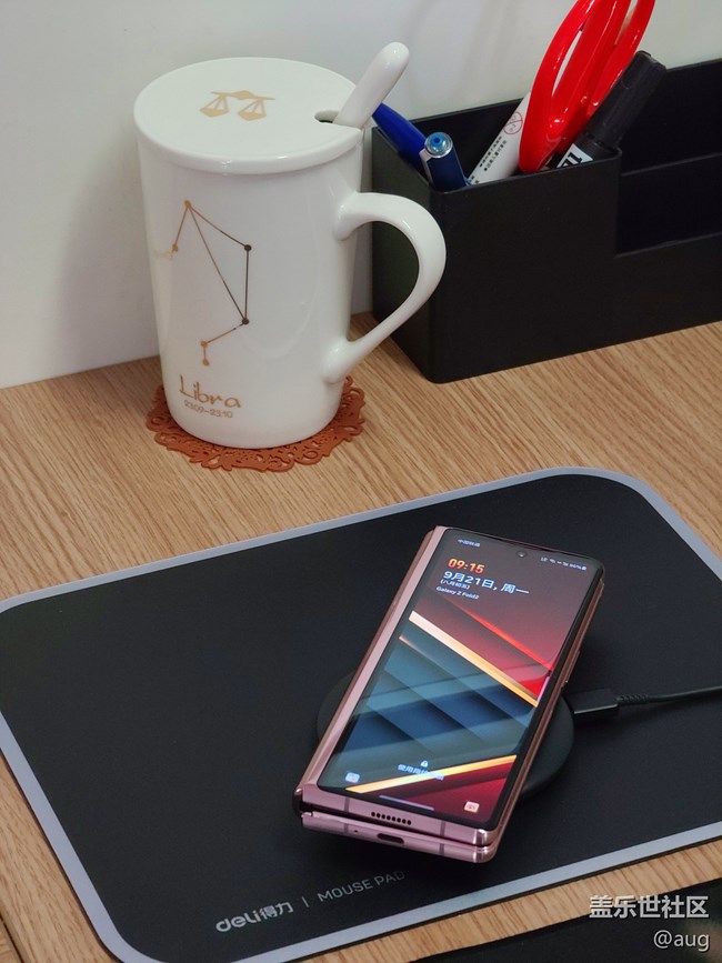 三星Galaxy Z Fold 2 5G 開箱