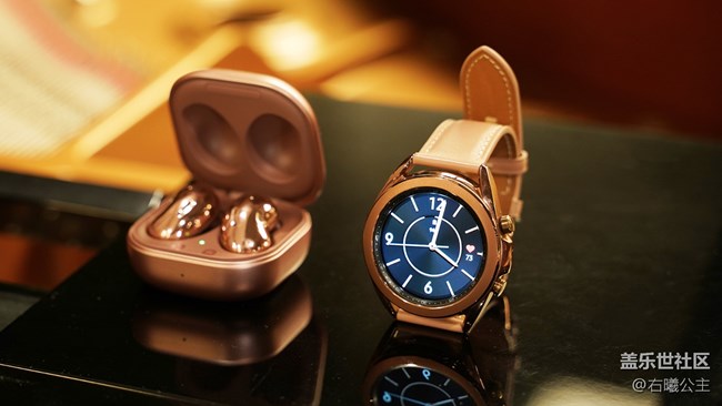 高端奢華的“迷霧金” 尊貴中帶著一絲神秘 高端奢華的“迷霧金” 尊貴中帶著一絲神秘