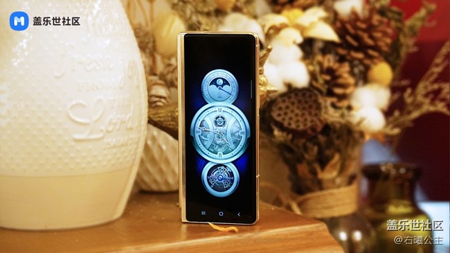 盡顯奢華 心系天下 三星W21 5G美圖賞