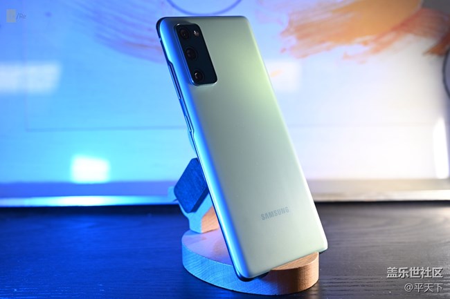 一款簡(jiǎn)單純粹的次旗艦，三星Galaxy S20 FE 5G外觀簡(jiǎn)評(píng)