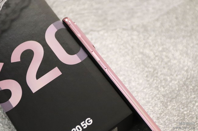 帶著清純少女氣息的Galaxy S20 柔霧粉，美得剛剛好