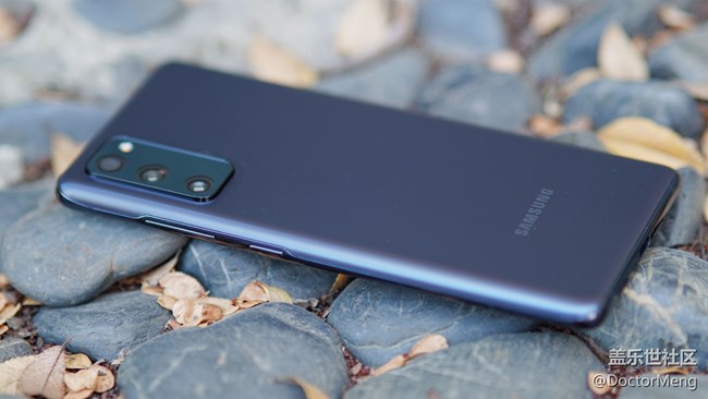 【Galaxy S20 FE星粉體驗(yàn)團(tuán)】性價(jià)比與硬實(shí)力，它都有。