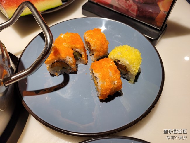 盡顯奢華 心系天下 三星W21