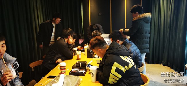 12.6 體驗(yàn)三星w21手機(jī)的精彩感受三星設(shè)計(jì)的用心做出矚目貢獻(xiàn)