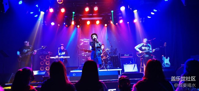 12.6 體驗(yàn)三星w21手機(jī)的精彩感受三星設(shè)計(jì)的用心做出矚目貢獻(xiàn)