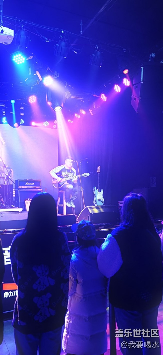 12.6 體驗(yàn)三星w21手機(jī)的精彩感受三星設(shè)計(jì)的用心做出矚目貢獻(xiàn)