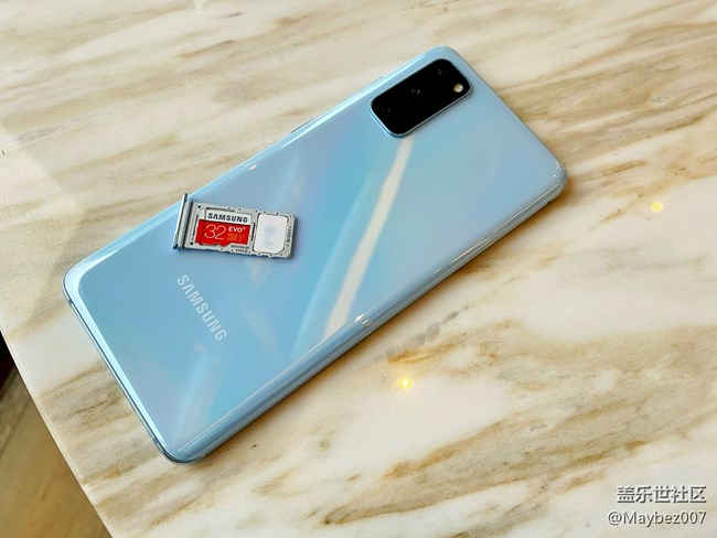 不會(huì)有人還不知道 S20 5G 支持存儲(chǔ)卡吧。。。